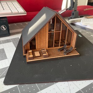 DIYミニチュア北欧風ハウスキット、モダンなAフレーム型マイクロドール