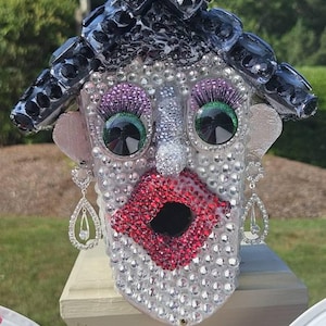 TAMMY added a photo of their purchase