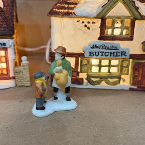 Department 56 Lemax and Other Christmas Village People Collectible