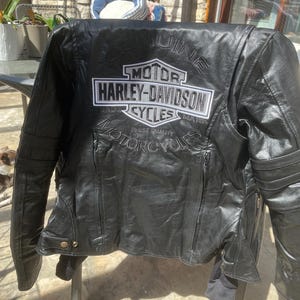 Angy added a photo of their purchase