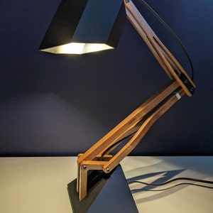 LEDER Dressing Metal Table Lamp China Fabrikant