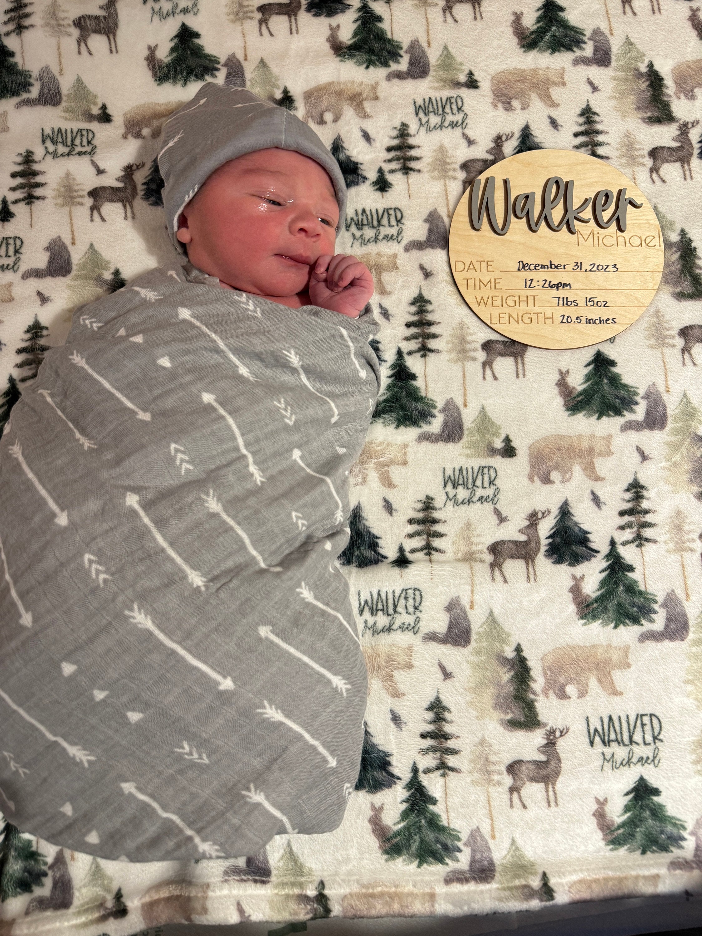Personalized Woodland Blanket Hat Set -Custom Baby Shower Gift Hospital Name Announcement -Personalized Buck Bear Baby Blanket - SW547