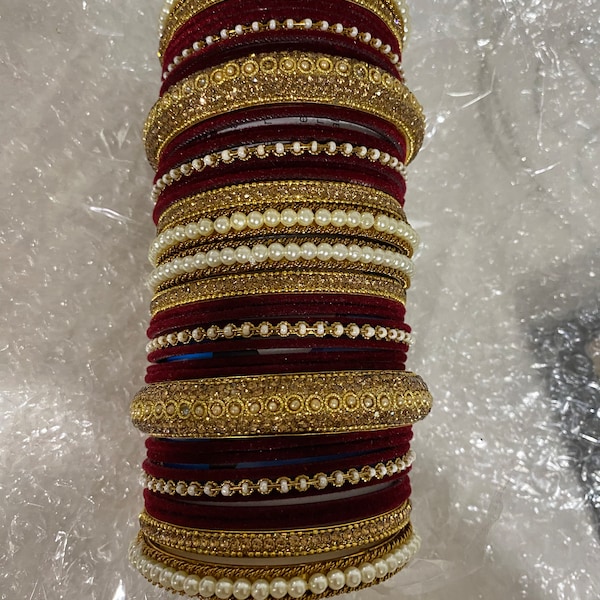 Jhankriti Floral Necklace