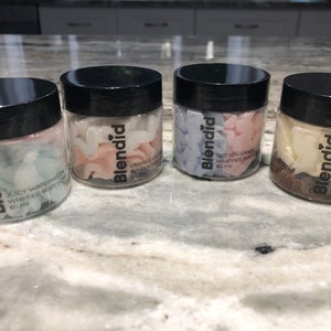 Cari added a photo of their purchase