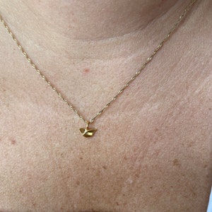 Solid Gold Bird Necklace / Tiny Charm 14k / Dainty Gift for - Etsy