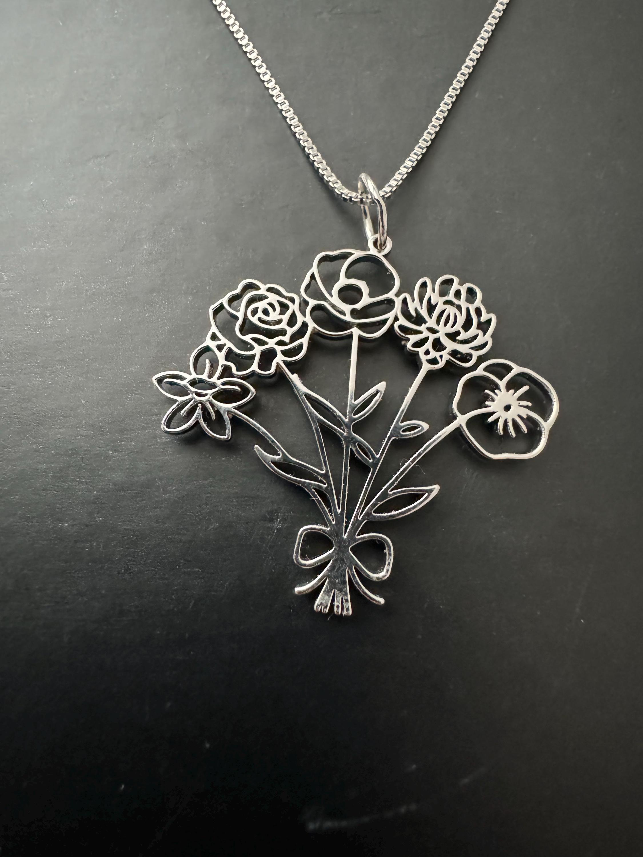 Custom Multiple Birthflower Necklace, Floral Bouquet Necklace, Family Member Necklace for Mom, Birthday Gift for Her, Christmas Gift