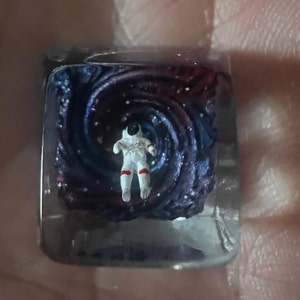 Astronaut Resin Artisan Keycap, Galaxy Spacebar Keycaps, Interstellar ...
