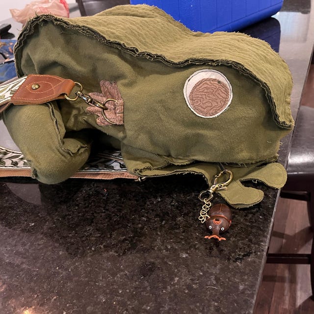 Digital PDF Bag Pattern | Embroidered Frogbag With Zipper Mouth