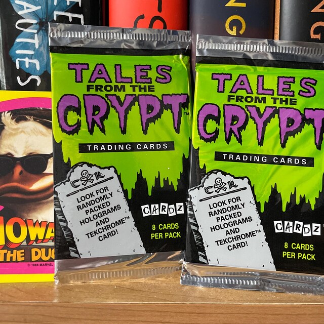 レア★テイルズ・フロム・ザ・クリプト★トーキングクリプトキーパー・ハワイアン 1 Pack of Tales From the Crypt Vintage Trading Cards. 8 Cards per