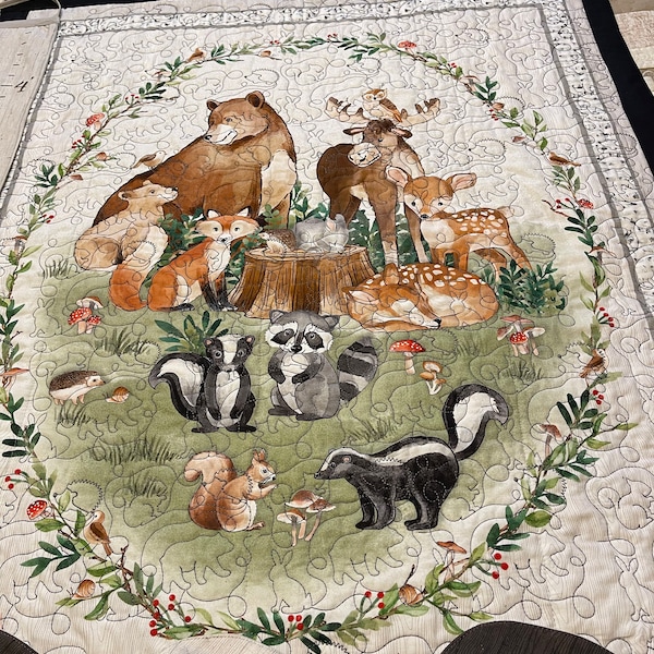 Forest Animals Edge to Edge Quilting Design: Woodland Wildlife Bear ...