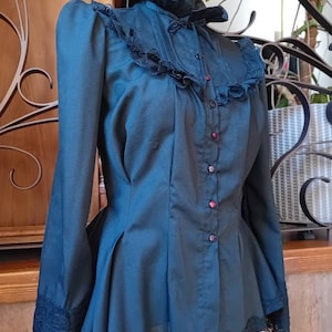 Eliise added a photo of their purchase