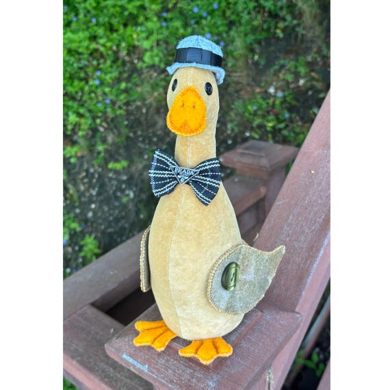Customer photo of a pet with the Fedora  Hat  for small pet Hedgehog Vogue