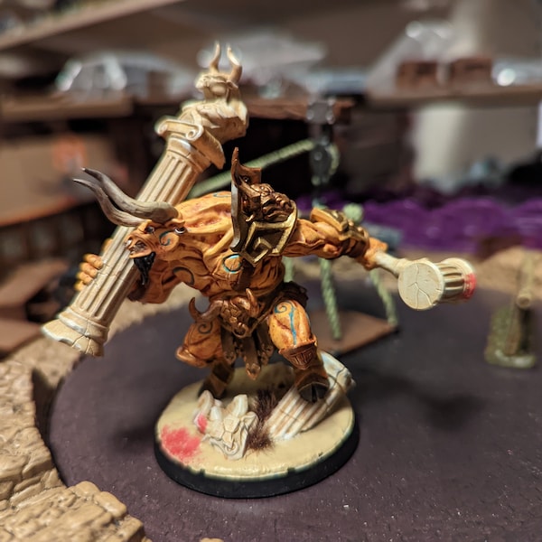 Kromatur the Elder, Ancient Dragon, Sized Gargantuan 101mm for Dungeons
