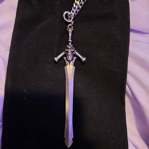 Jazmin added a photo of their purchase