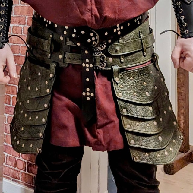 Nautical-Mart Medieval LARP Brown Leather Tassets Belt - Great For Cosplay & Historical Roleplay