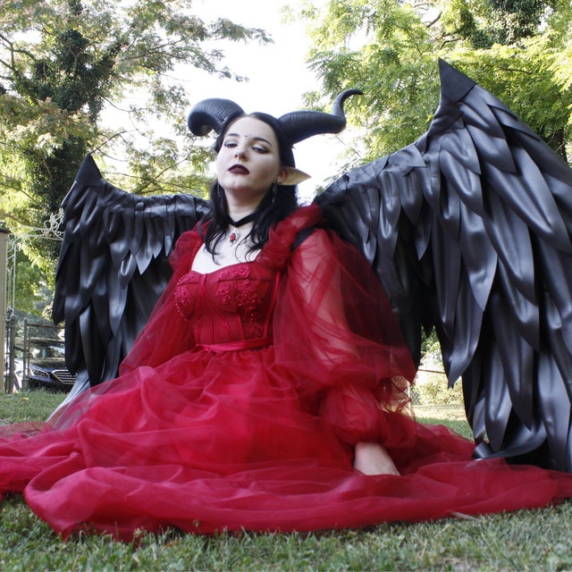 ルシファーのコスプレ用羽根、コウモリと悪魔の羽根、大人用黒と白の