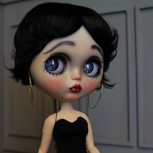 Noémie added a photo of their purchase