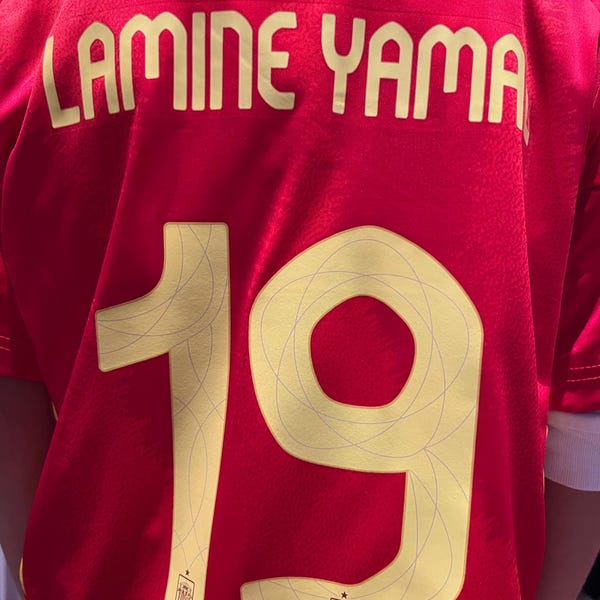 Officiel : Lamine Yamal choisit de jouer pour l’Espagne