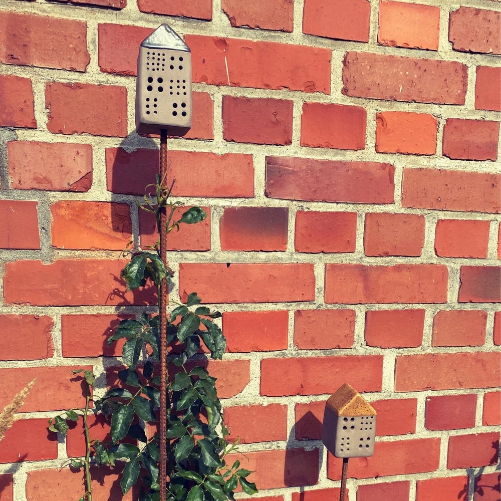 Bienensteinhäuschen Insektenhotel