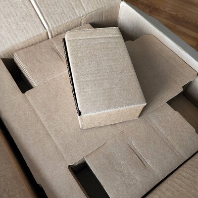 100 Pack 7x6x6 Corrugated Kraft Cardboard Mailer Boxes – Secure Seal Shipping Boxes