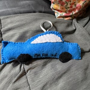 縫わずに作れる車のフィギュア、フェルト製の車、車のおもちゃ - Etsy 日本