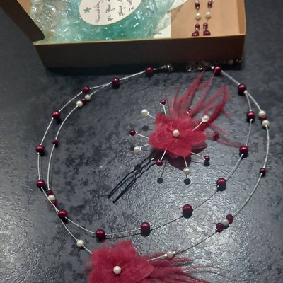 Collier Ivoire/Rouge Bordeaux Pour Robe De Mariée - Bijou Fantaisie En Verre - Neuf Avec Étiquettes