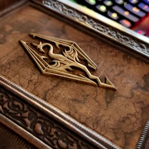 Skyrim レザー ジャーナル - 8 x 10 インチ大 - 600 ページの空白 