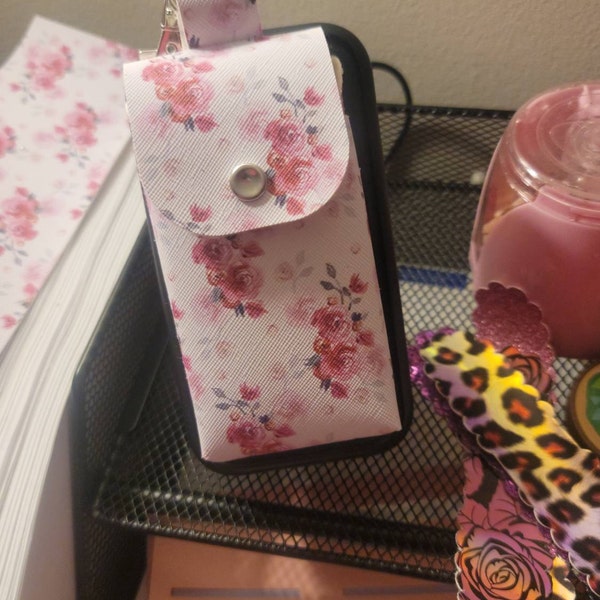 Tissue Pocket Pack Keychain Cover SVG Bundle, Mothers Day Keyring ...