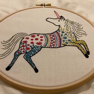 ユニコーン刺繍キット：初心者向け7インチ/18cm DIYステッチクラフト