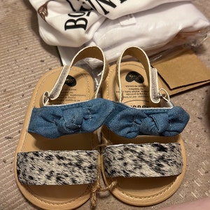 Annabell added a photo of their purchase