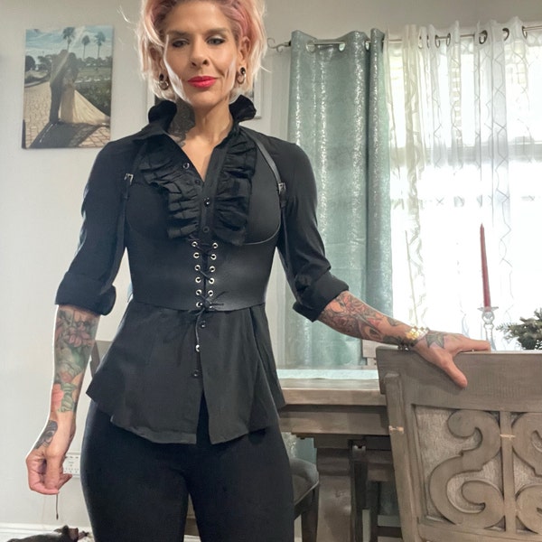 underbust corset belt with shoulder straps