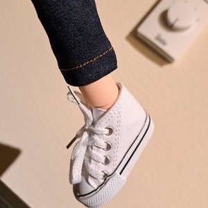 Juliana added a photo of their purchase