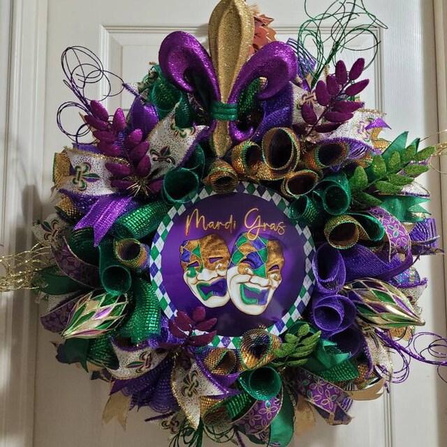 Kleurrijk Venetiaans Carnaval-masker Bij De Marktkraam Stock Foto