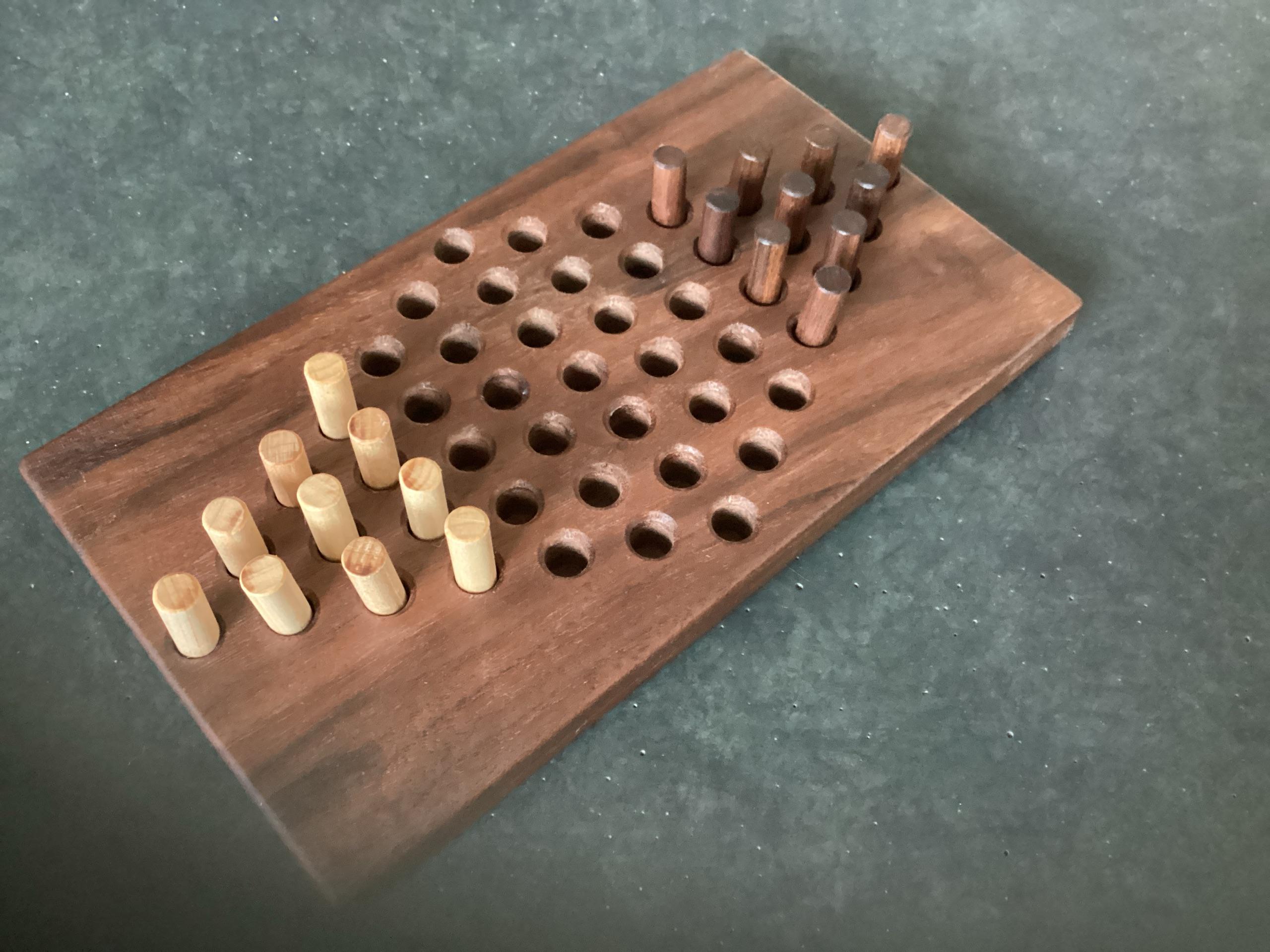 WALNUT Chinese Checkers Wooden Family Game - Boredom Buster - Board Game for Adults - Strategy Game for Kids - Father&#39;s Day Gift