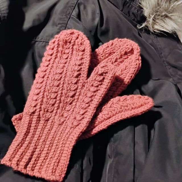 A customer's finished Winter Wheat Stitch Flat Mittens Crochet Pattern (Digital PDF)