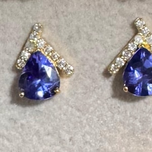 Joha Castro Ituyán added a photo of their purchase