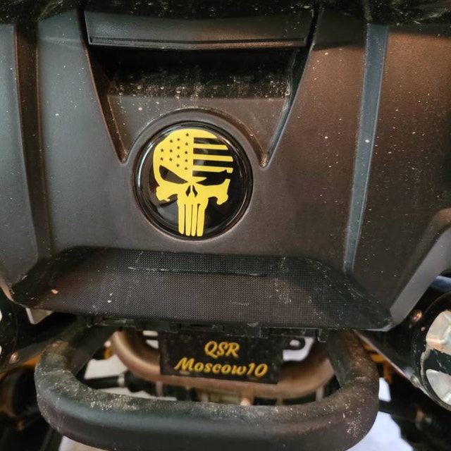 Can-am Maverick with the 6.8 centimeter emblem