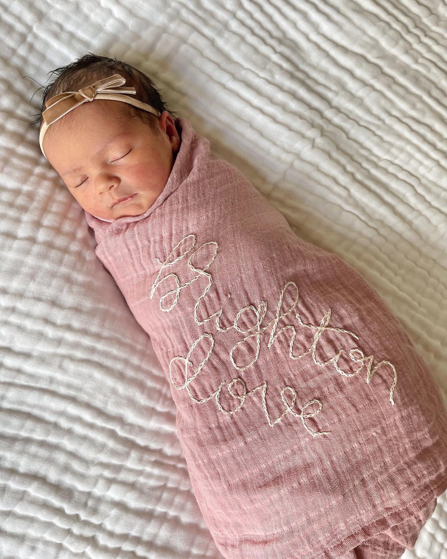 Hand Embroidered Baby Name Swaddle // Muslin Blanket //Name Announcement // Birth Announcement // Gender Reveal // Newborn Photos // Gift
