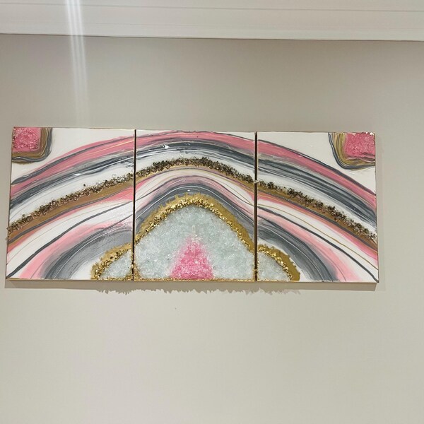 Resin Artwork/ Geode / Epoxy Art / Resin Geode / Quartz / Resin ...