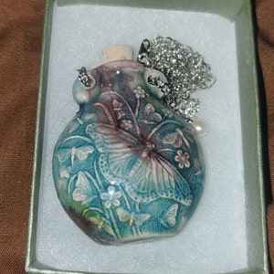 Diona added a photo of their purchase