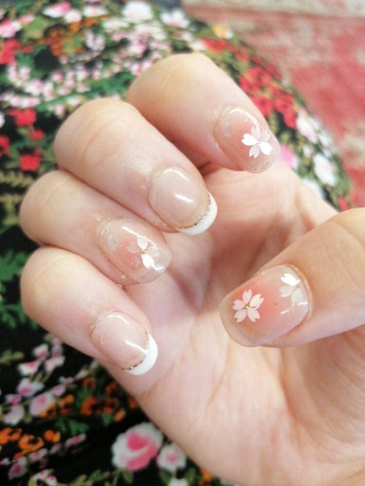 Delicate Sakura Flower Nail/Cute Short Light Pink French Tip Nail/Floral Handmade Press on Nails/Japanese Spring Nail