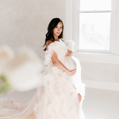 Champagne Maternity Dress for Photo Shoot/ Ruffle Tulle Dress Photo ...