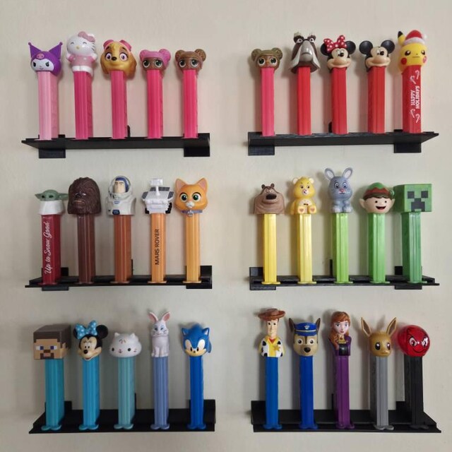 Pezディスペンサーフローティングウォールディスプレイスタンド