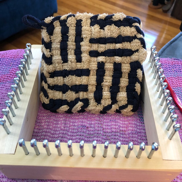 Best Potholder Looms for Learning the Basics of Weaving –