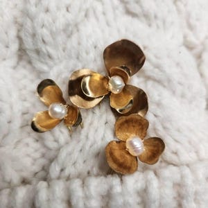Alyonka added a photo of their purchase