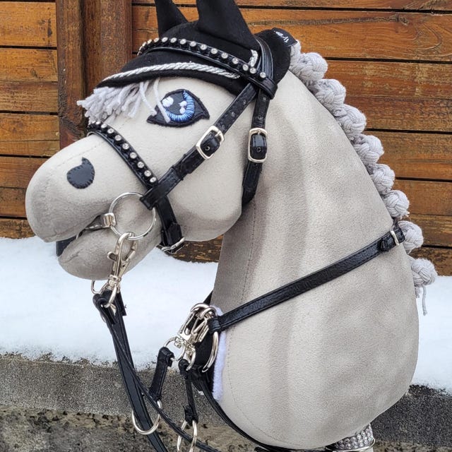 Plastron pour cavalières de dressage HKM Abby