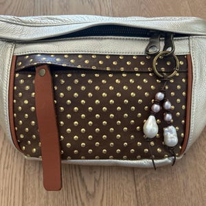 Victoria added a photo of their purchase
