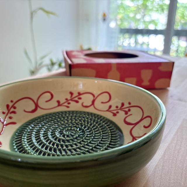 レタスさん専用皿 Handmade Ceramic Grater Plate: Alhambra Design, Spanish