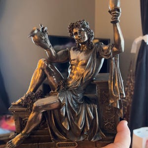 ディオニュソス・バッカス ギリシャ・ローマのワインと祝祭の神 彫像