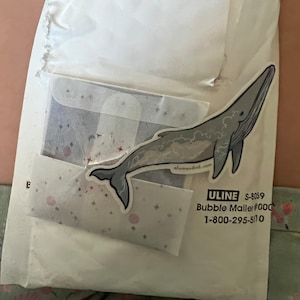 Tia lade till en bild av sitt köp